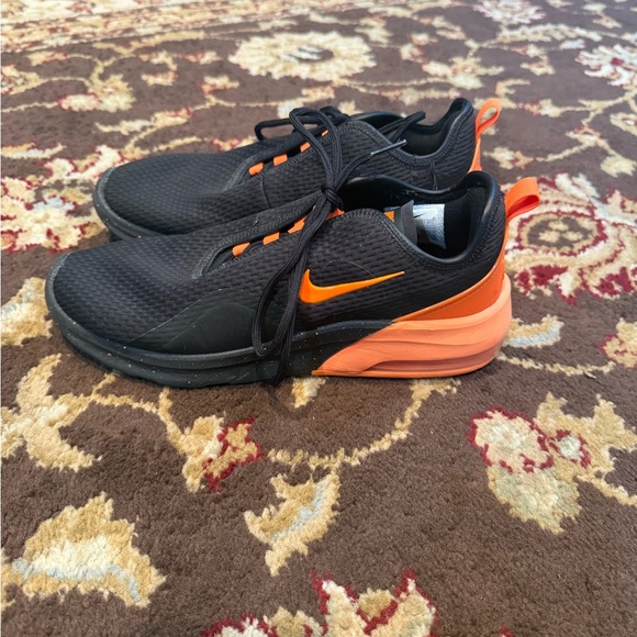 Men Nike Black and Orange Sneakers - Picture 1 of 5